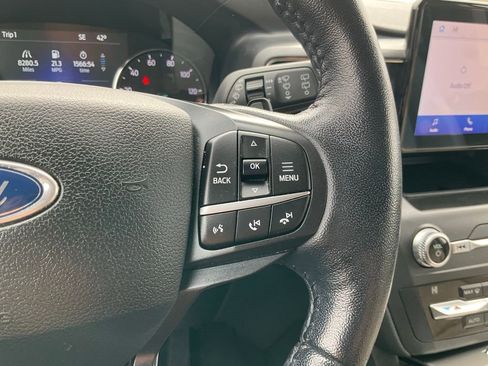 Used 2020 Ford Explorer XLT w/ Equipment Group 202A image 8