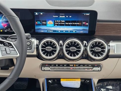 New 2026 Mercedes-Benz GLB 250 4MATIC image 35