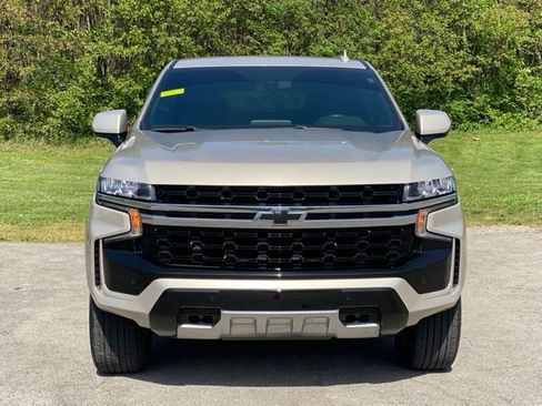 Used 2024 Chevrolet Tahoe 4WD image 2