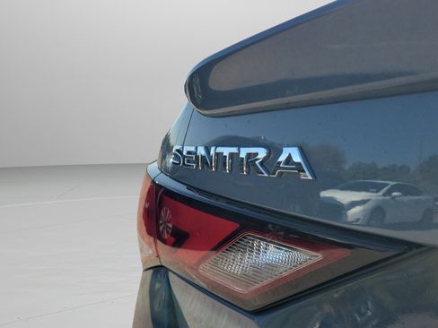 New 2025 Nissan Sentra SR image 7