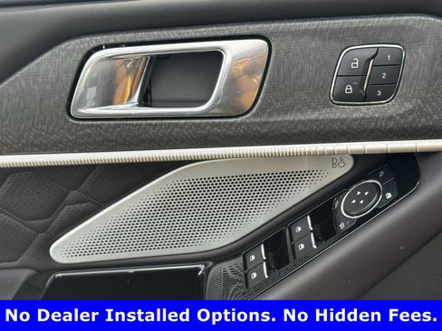 Used 2026 Ford Explorer Platinum w/ LUX Leather Package AWD/4WD image 27