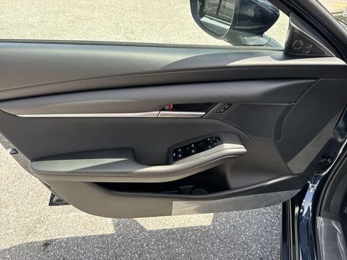 New 2026 MAZDA MAZDA3 s FWD image 37