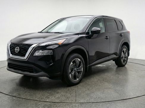 Used 2025 Nissan Rogue SV FWD image 3