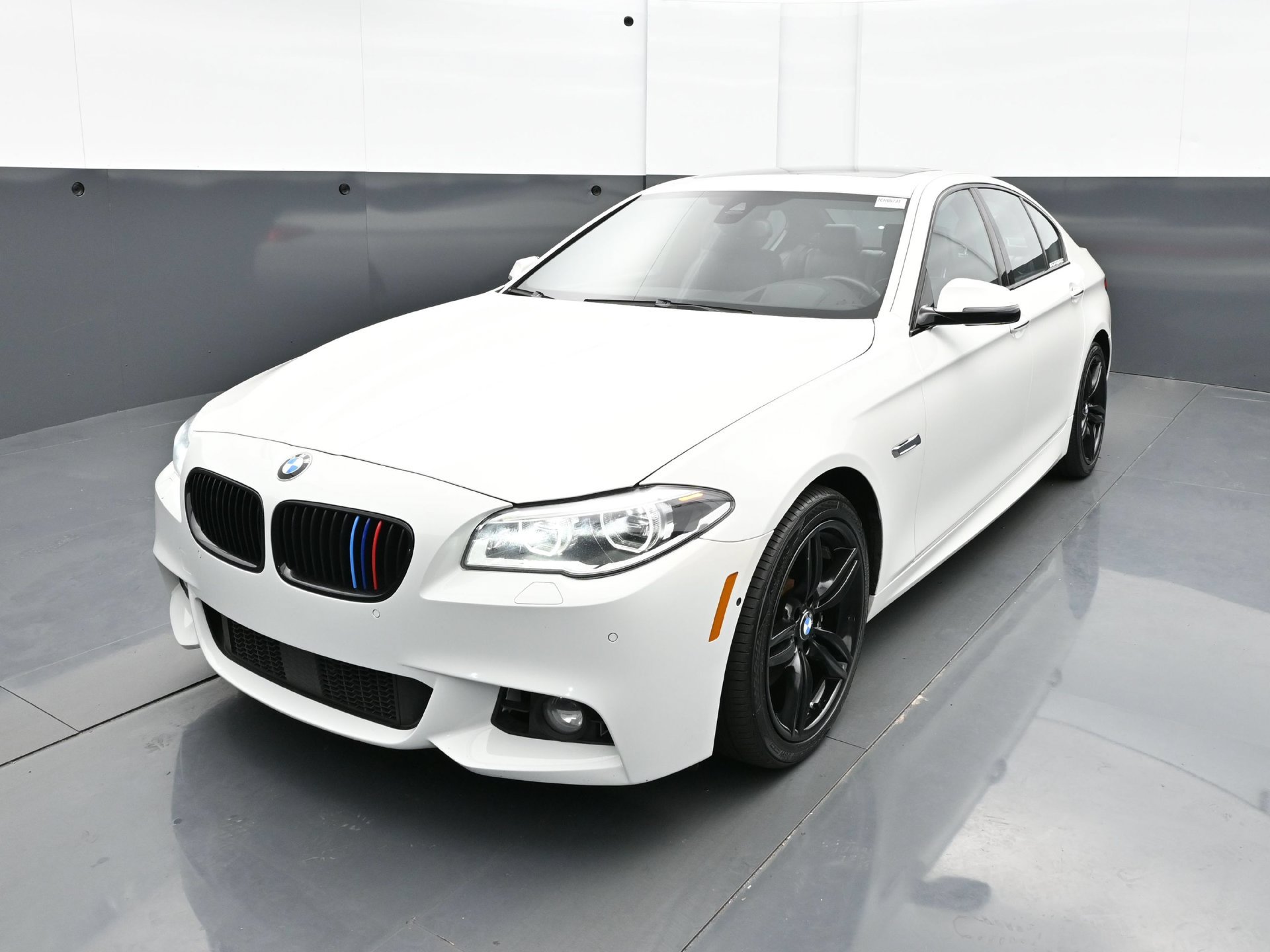 Used 2016 BMW 535i xDrive Sedan AWD/4WD image 1