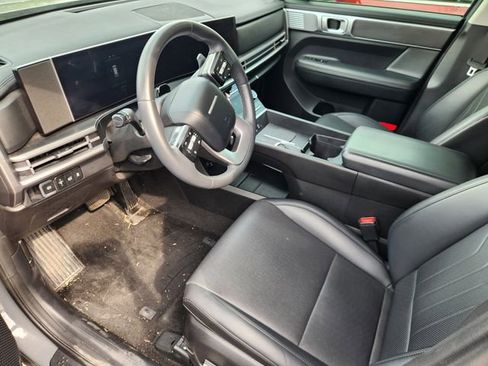 Used 2024 Hyundai Santa Fe SEL image 8