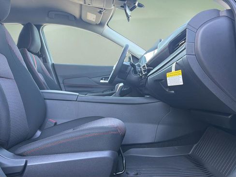 New 2026 Nissan Sentra SR FWD image 11