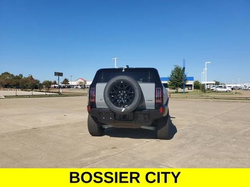 New 2026 GMC Hummer EV SUV image 6