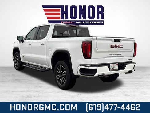 Used 2022 GMC Sierra 1500 AT4 w/ AT4 Preferred Package image 4