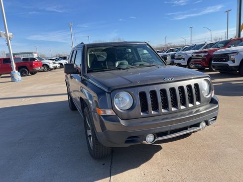 Used 2016 Jeep Patriot High Altitude image 4