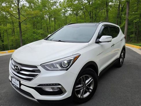 Used 2018 Hyundai Santa Fe Sport w/ 2.4L Tech Package 04 AWD/4WD image 9