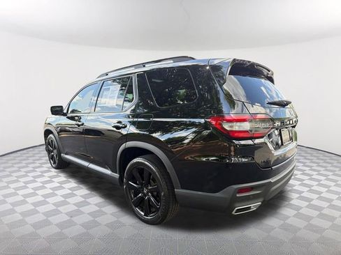 Used 2025 Honda Pilot Black Edition image 7