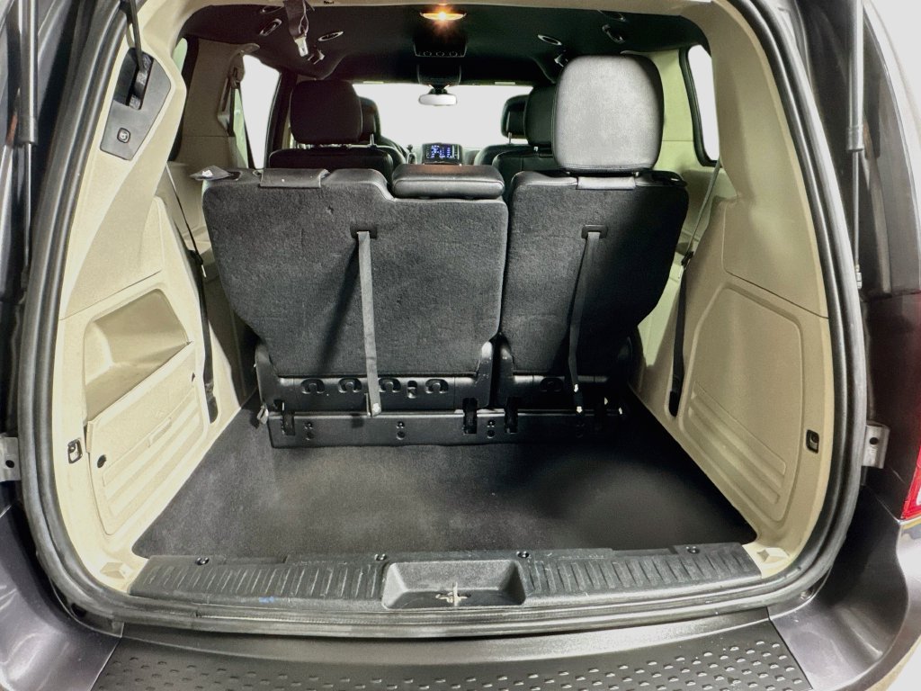 Used 2019 Dodge Grand Caravan SXT FWD image 29