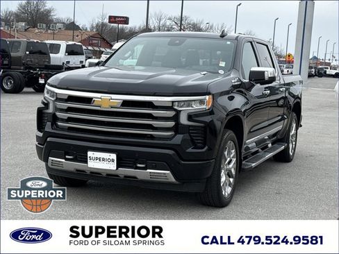 Used 2023 Chevrolet Silverado 1500 High Country w/ High Country Premium Package image 13