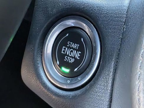 Used 2023 Chevrolet Suburban LT RWD image 22