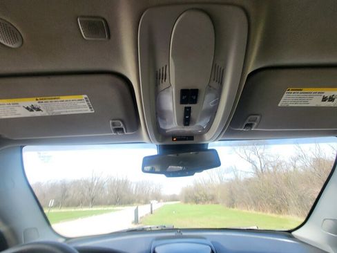 Used 2017 GMC Terrain SLE image 23