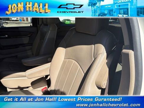 Used 2013 GMC Acadia Denali image 23