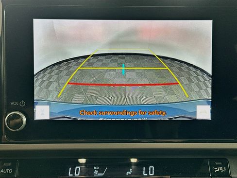 Used 2025 Toyota Camry SE FWD image 23