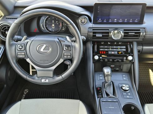 Used 2023 Lexus IS 500 image 39
