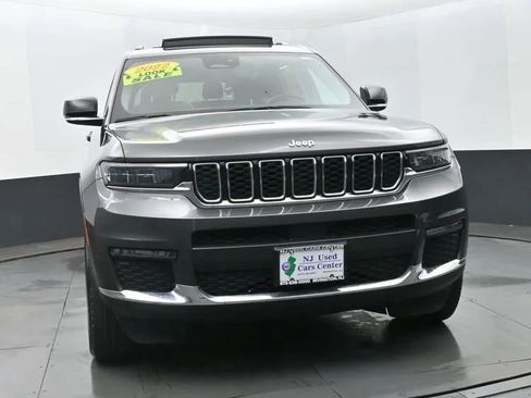 Used 2022 Jeep Grand Cherokee L Limited image 3