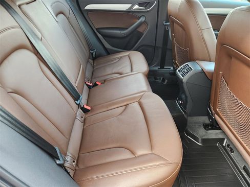 Used 2018 Audi Q3 2.0T Premium image 30