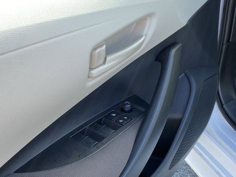 Used 2026 Toyota Corolla LE image 11