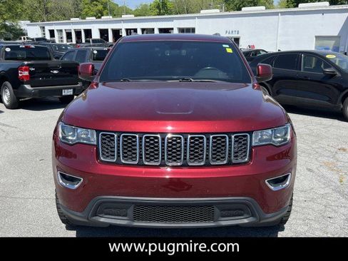 Used 2019 Jeep Grand Cherokee Laredo w/ Laredo X Package RWD image 2
