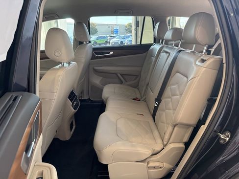 New 2026 Volkswagen Atlas SE image 17