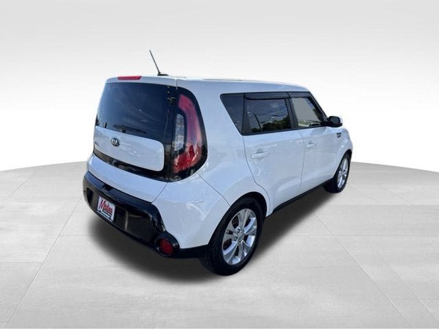 Used 2016 Kia Soul + FWD image 4