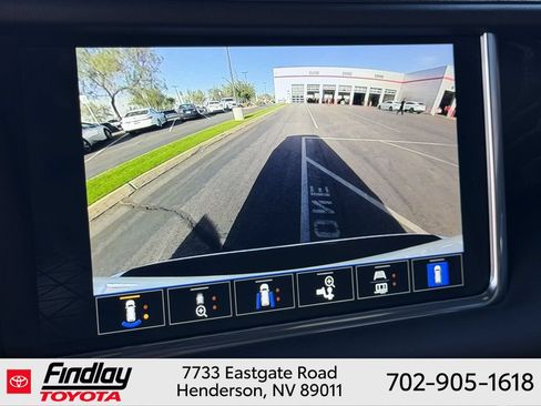 Used 2023 GMC Yukon Denali AWD/4WD image 29