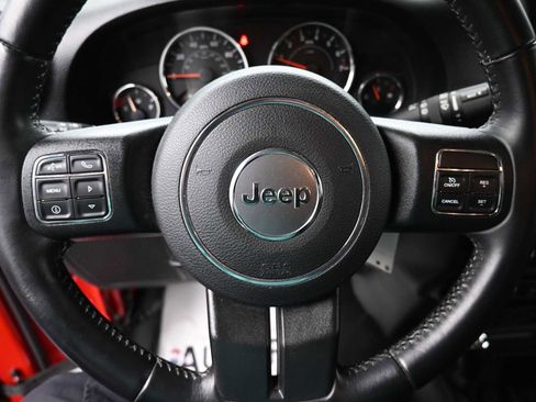 Used 2018 Jeep Wrangler Sport AWD/4WD image 6