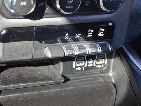 Used 2022 RAM 1500 Big Horn image 29