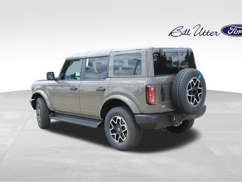 New 2026 Ford Bronco Outer Banks AWD/4WD image 4