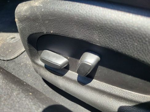 Used 2023 Chevrolet Camaro LT RWD image 13