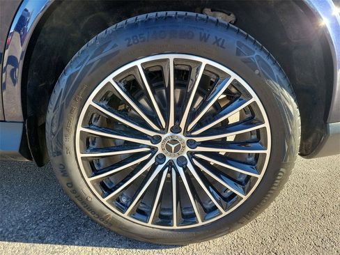 Used 2023 Mercedes-Benz GLC 300 4MATIC image 11