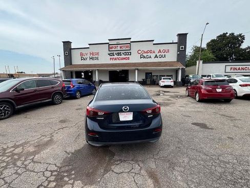 Used 2017 MAZDA MAZDA3 Sport FWD image 6