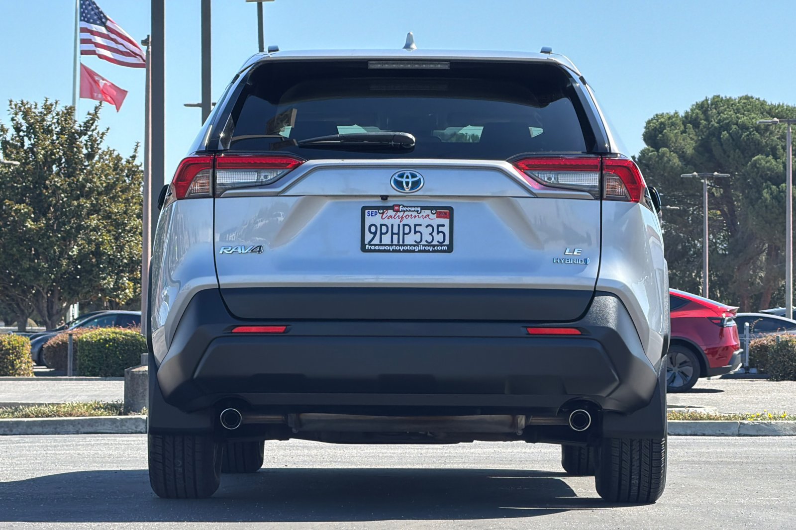 Used 2024 Toyota RAV4 LE AWD/4WD image 5