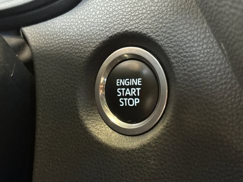 Used 2023 Toyota Corolla SE FWD image 28