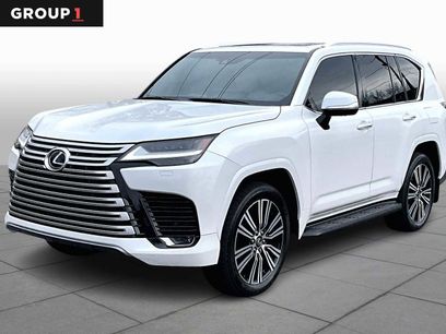 Used 2024 Lexus LX 600 4WD w/ Luxury Package