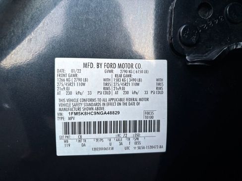 Used 2022 Ford Explorer Platinum w/ Equipment Group 601A image 34