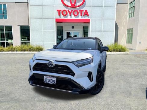 Used 2024 Toyota RAV4 XSE w/ Advanced Technology Package AWD/4WD image 4