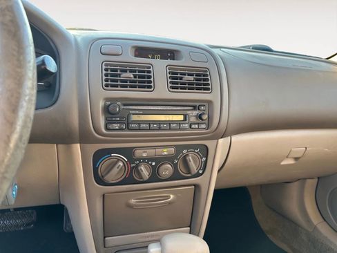 Used 2001 Toyota Corolla CE image 13