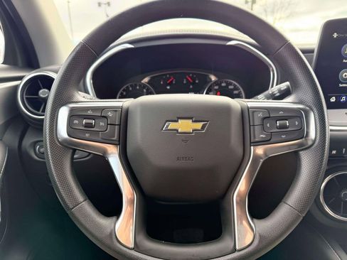 Used 2025 Chevrolet Blazer LT image 16
