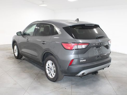 Used 2021 Ford Escape SE image 6