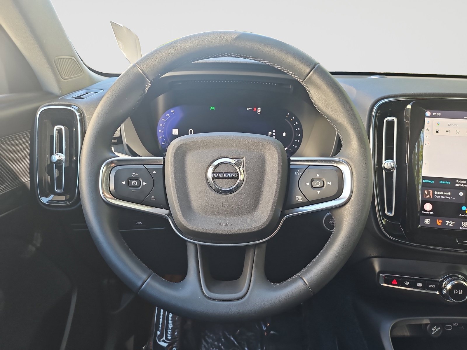 Used 2023 Volvo XC40 B5 Plus w/ Driver Assist Package AWD/4WD image 43