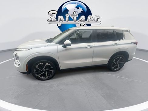 Used 2024 Mitsubishi Outlander SE image 8