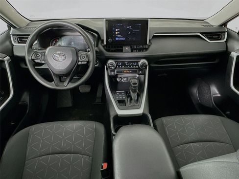 Certified 2025 Toyota RAV4 XLE image 29