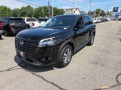 Used 2026 Nissan Pathfinder SL