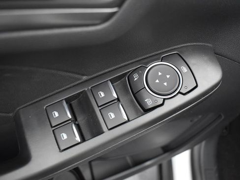 New 2025 Ford Escape SE FWD image 11