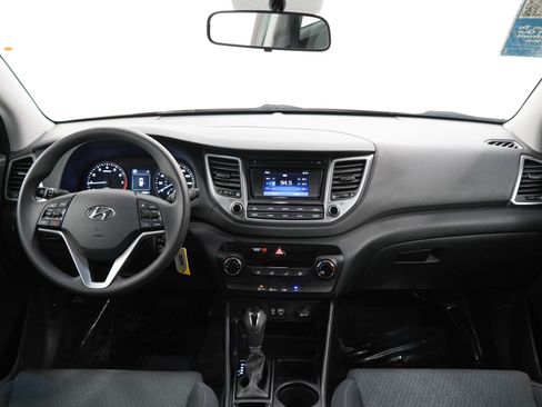 Used 2018 Hyundai Tucson SE w/ Cargo Package AWD/4WD image 13