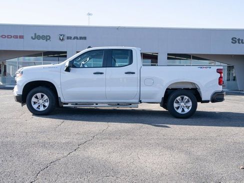 Used 2025 Chevrolet Silverado 1500 W/T w/ Trailering Package image 2